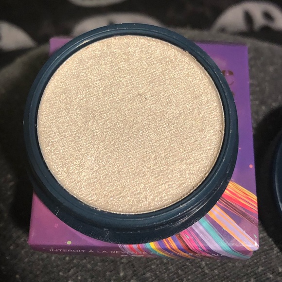 Space Case Cosmetics Highlighter Duo 👽🛸 - Picture 7 of 12